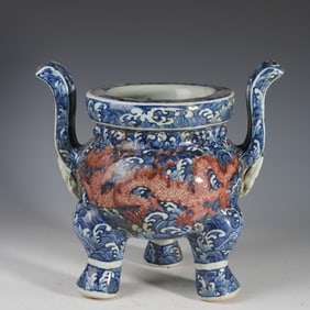 BLUE AND WHITE UNDERGLAZE RED DRAGON PATTERN TRIPOD FURNACE