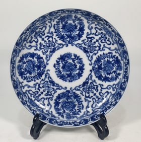 BLUE AND WHITE ENTWINED FLOWER PLATE