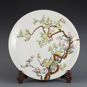 ROUGE PURPLE GROUND FAMILLE ROSE MAGNOLIA PATTERN PLATE