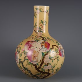 BEIGE GLAZE GROUND FAMILLE ROSE EIGHT IMMORTALS LONGEVITY WISHING BOTTLE