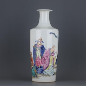 DOUCAI PAINTED GOLD DROP DRAGON LUO HAN PING MOUTH HAMMER BOTTLE