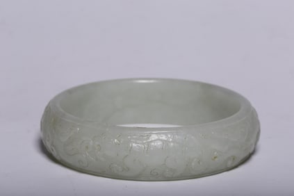 HETIAN WHITE JADE DRAGON PATTERN BRACELET