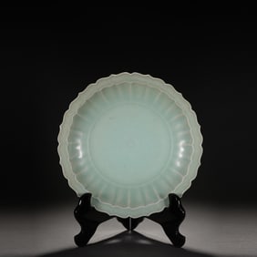 LAOYAO FLOWER MOUTH FOLDED EDGE PLATE