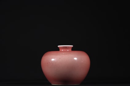 COWPEA RED APPLE STATUE