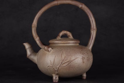 ZISHA TEAPOT WITH MARK OF CHEN YINQIAN