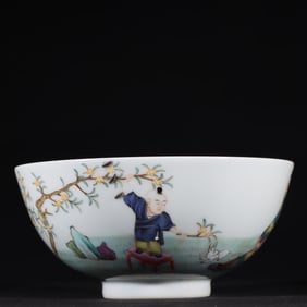 FAMILLE ROSE CHARACTER STORY BOWL