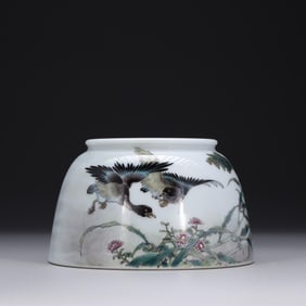 ENAMEL REED AND WILD GOOSE WATER CISTERN