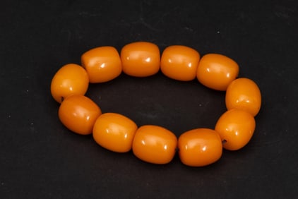EGG YOLK AMBER BEAD BRACELET