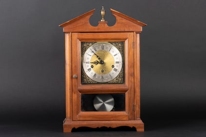 VINTAGE WESTERN CLOCK