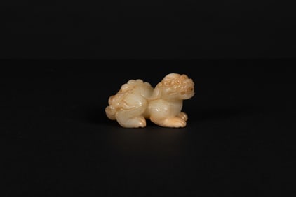 JAD CARVED 'MYTHICAL BEAST' FIGURE