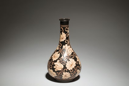 JIZHOU WARE 'FLOWERS' VASE