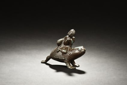 BRONZE CAST 'LIU HAI & TOAD' PAPERWEIGHT