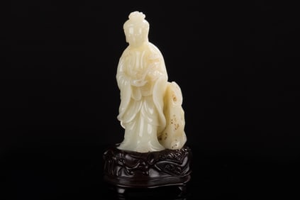 WHITE JADE CARVED RUYI GUANYIN
