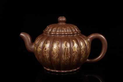 YIXING ZISHA 'CHRYSANTHEMUM FLOWER' LOBED TEAPOT