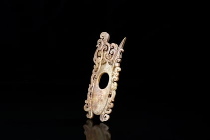 JADE CARVED 'CHILONG' ORNAMENT