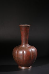 QING COPPER CHRYSANTHEMUM PETAL PATTERN VASE