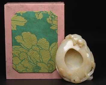 HETIAN JADE BRUSH WASHING JADE QUALITY IS WARM, DELICATE AND NATURAL IN COLOR