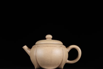 DUAN CLAY BEGONIA ZISHA TEAPOT WITH MARK OF IRON PAINTING XUAN REPUBLIC OF CHINA