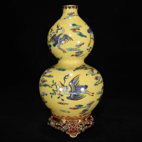 QING YONGZHENG PINCH SILK ENAMEL COLOR YELLOW GLAZE BUCKET COLOR FLOWERS AND BIRDS CRANE PATTERN