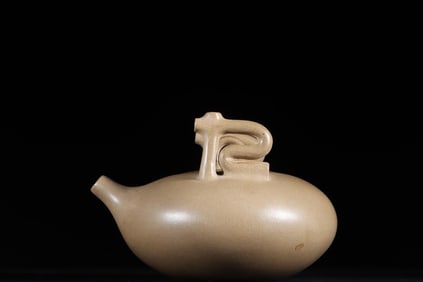 SPECIAL-SHAPED FLAT ROUND ZISHA TEAPOT WITH MARK OF XIANG SHENGSI QING DYNASTY