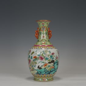 FAMILLE ROSE PEACE AND CONTENTMENT DOUBLE-EARED APPRECIATION BOTTLE