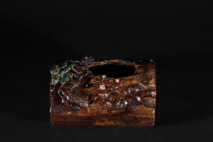 QING DYNASTY QIANLONG "TANG YING SNAIL SOJOURN STYLE" BIONIC PORCELAIN PINE SECTION PEN WASH