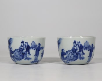 THE STORY OF THE BLUE AND WHITE CHARACTERS IN THE KANGXI YEAR OF THE QING DYNASTY DOES NOT POUR THE