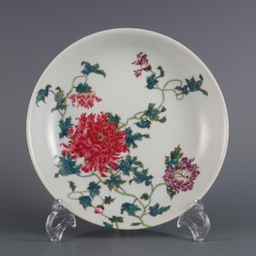 QING YONGZHENG YEAR FAMILLE ROSE OVER THE WALL POPPY BEAUTY PATTERN APPRECIATION PLATE
