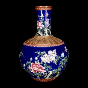 QING QIANLONG BLUE GLAZE RELIEF ENAMEL COLOR FLOWER BUTTERFLY PATTERN SKY BALL BOTTLE