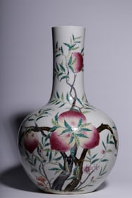 QING DYNASTY "DA QING GUANGXU" STYLE NINE PEACH PATTERN CELESTIAL GLOBE VASE