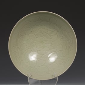OLD COLLECTION OF YUE KILN SECRET COLOR PORCELAIN CARVED FLOWER BOWL