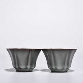 SONG GUAN KILN CELADON SCRAPING EDGE CUP