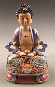 FAMILLE ROSE 'BUDDHA' FIGURE