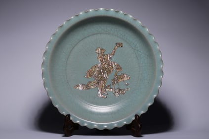 YU STYLE RU KILN INLAID MOTHER-OF-PEARL BEGGING BOWL ARHAT FLOWER MOUTH PLATE