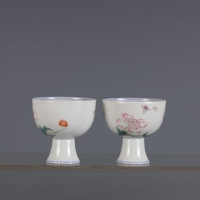 QING YONGZHENG YEAR PAIR OF ENAMEL BUTTERFLIES FLOWERS PATTERN CUPS