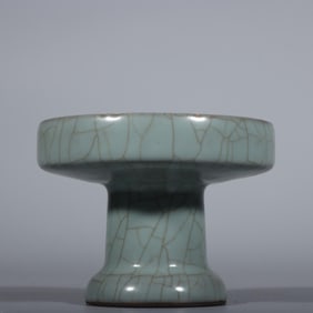 OLD COLLECTION OF OFFICIAL KILN BLUE GLAZE OIL LAMP