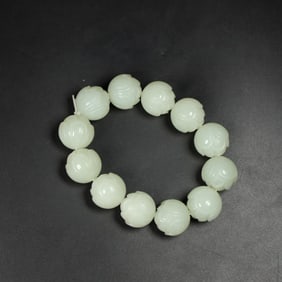 HETIAN JADE LOTUS HAND STRING JADE QUALITY FINE OIL RUN PACKAGE PULP OLD WAY