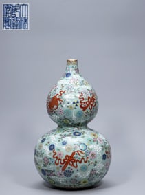 QIANLONG YEAR MARK BEAN GREEN GLAZE LEATHER BALL FLOWER GOLD-PAINTED EIGHT TREASURE PATTERN GOURD
