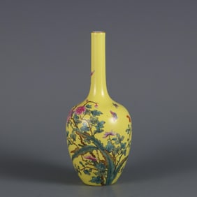 QING YONGZHENG YEAR YELLOW GROUND FAMILLE ROSE BUTTERFLY FLOWERS GALL BOTTLE
