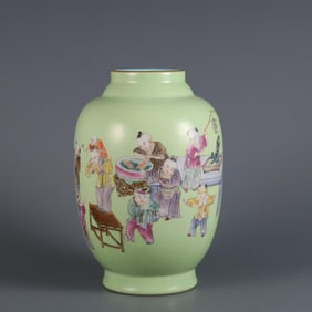 QIANLONG YEAR OF THE QING DYNASTY APPLE GREEN GROUND FAMILLE ROSE BABY PLAY PICTURE LANTERN BOTTLE