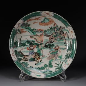 DA QING KANGXI YEAR MADE MARK PASTEL SWORD AND HORSE FEMALE FIGURE APPRECIATION PLATE