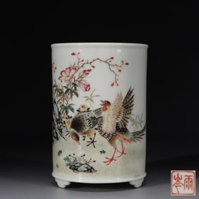 PEN HOLDER WITH FLOWER AND BIRD PATTERN OF ZHUSHAN EIGHT FRIENDS