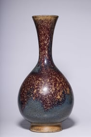 JUN KILN LONG-NECKED BOTTLE