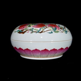 QING YONGZHENG PASTEL EIGHT PEACH GRAIN FRUIT BOX