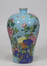QING YONGZHENG BLUE BOTTOM PASTEL FLOWER PLUM BOTTLE