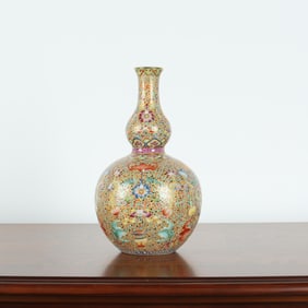 QING DYNASTY PINK GLAZE AUSPICIOUS AND ABUNDANT GOURD VASE