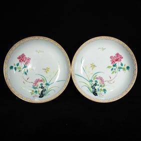 QING YONGZHENG ENAMEL COLOR FLOWER BUTTERFLY PATTERN PLATE