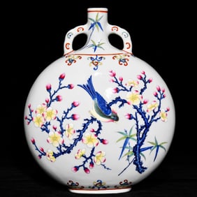 QING QIANLONG BLUE AND WHITE PASTEL FLOWER AND BIRD GRAIN FLAT BOTTLE