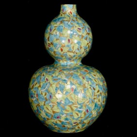 QING YONGZHENG PASTEL GOLD SILKWORM GRAIN GOURD BOTTLE