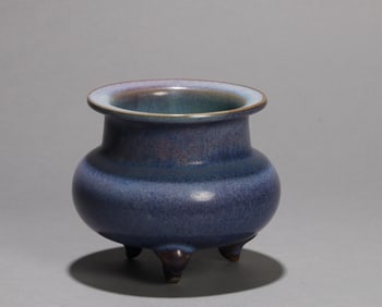 A JUN YAO TRIPOD INCENSE BURNER
